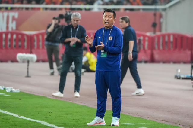 完美体育官方网站-崔康熙悄然回韩恐无缘战河南 身体原因就医无大碍