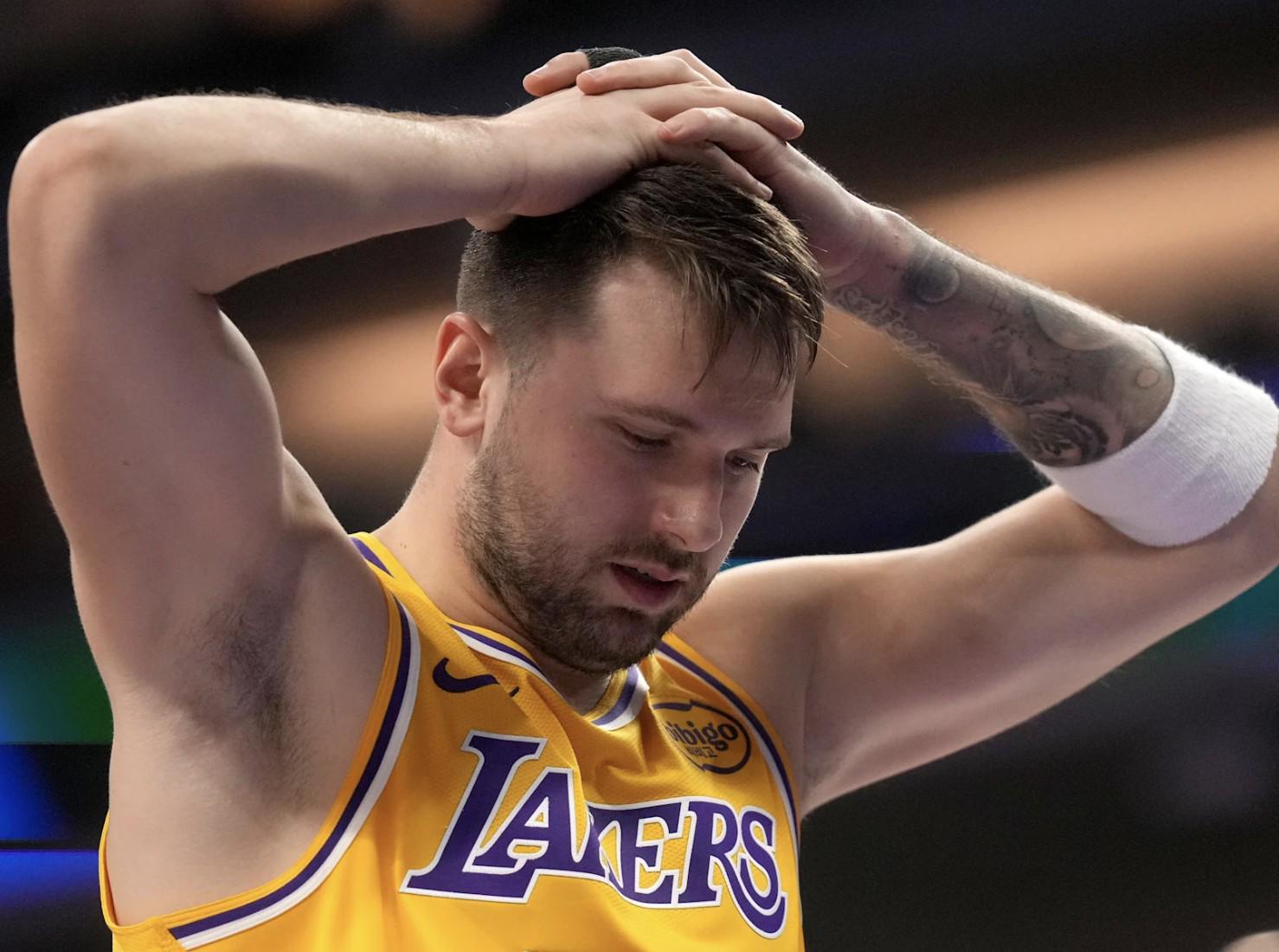 完美体育官方网站-雷迪克：东契奇腿筋酸痛会接受检查，目前判断伤势还为时过早