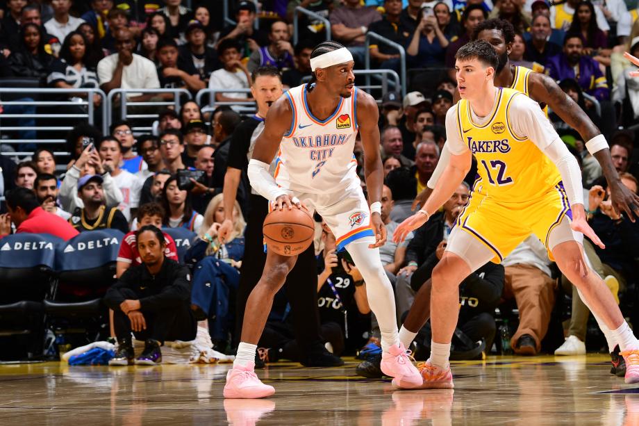 完美体育-詹姆斯缺战亚历山大25+8 残阵湖人36分惨败雷霆